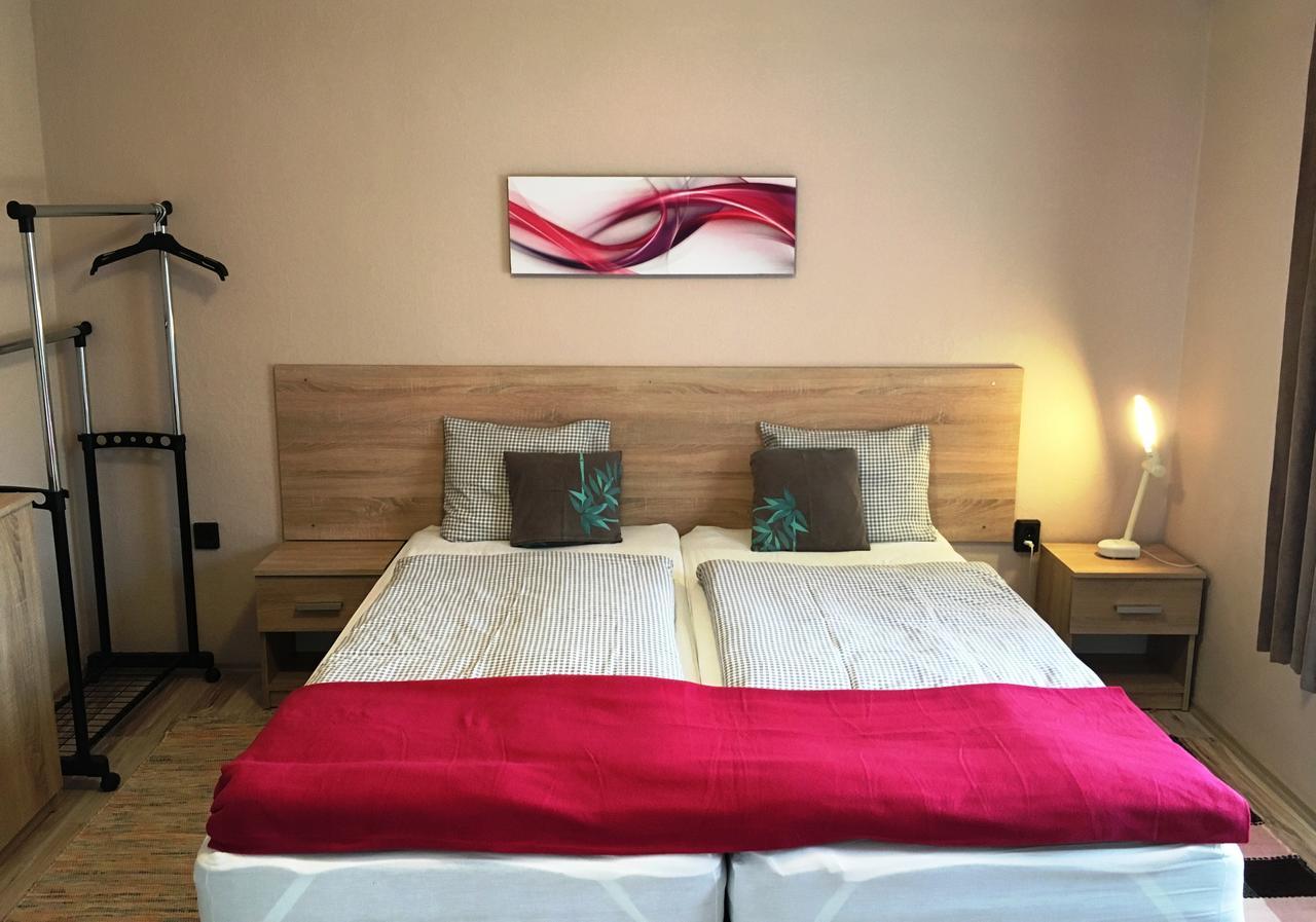 Apartamento Bóbita Háza Eplény Exterior foto